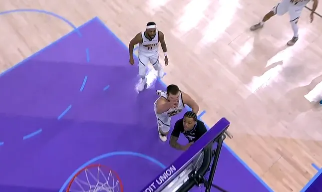 天天盈球大乐透基本走势图-约基奇防乔治上篮领到第六犯，掘金关键挑战成功最终险胜